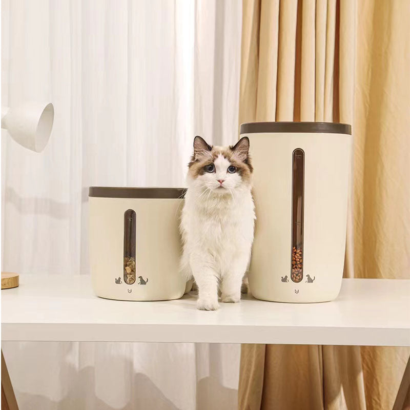 vacuum container for pet food